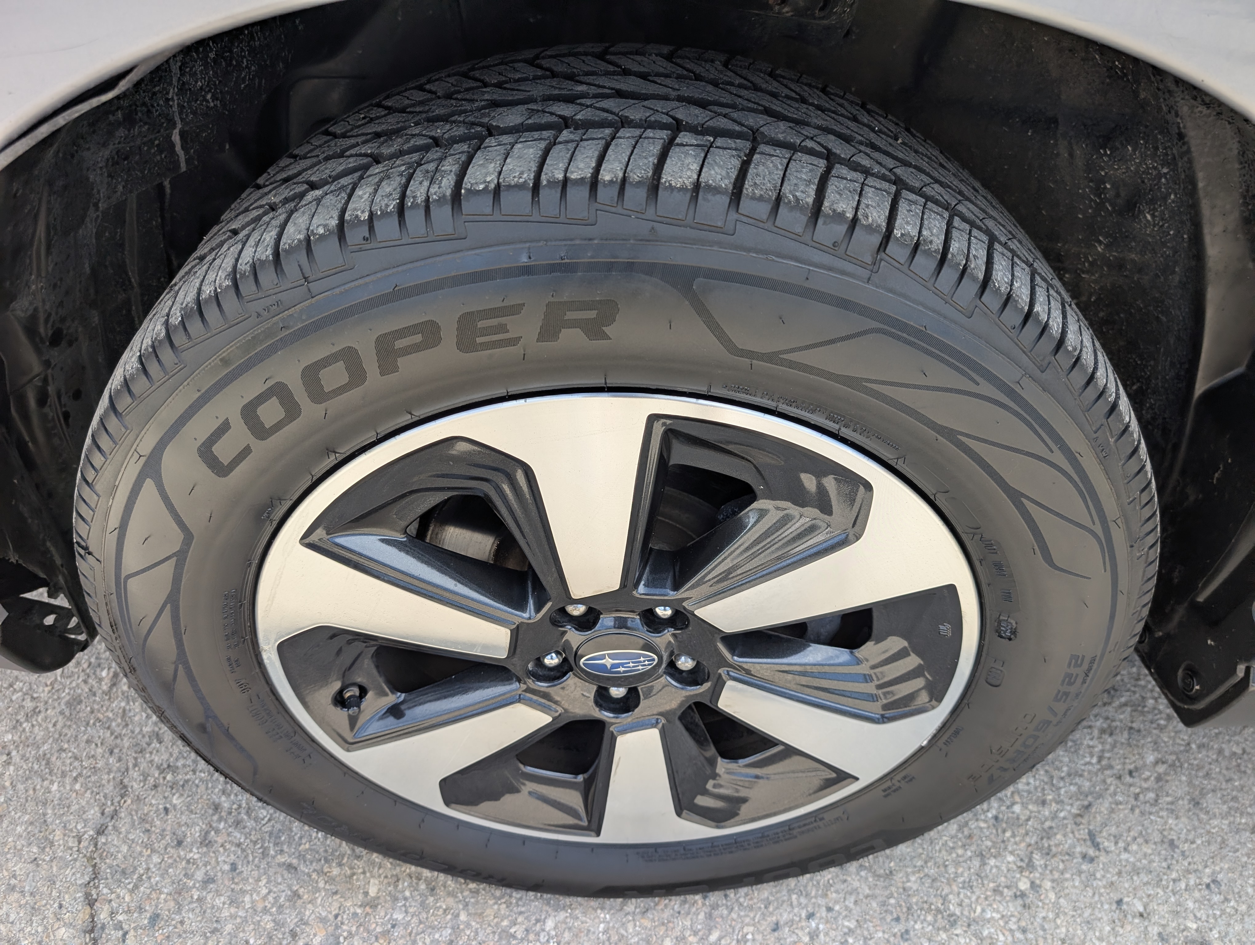 2018 Subaru Forester 2.5I Limited Silver — view 28