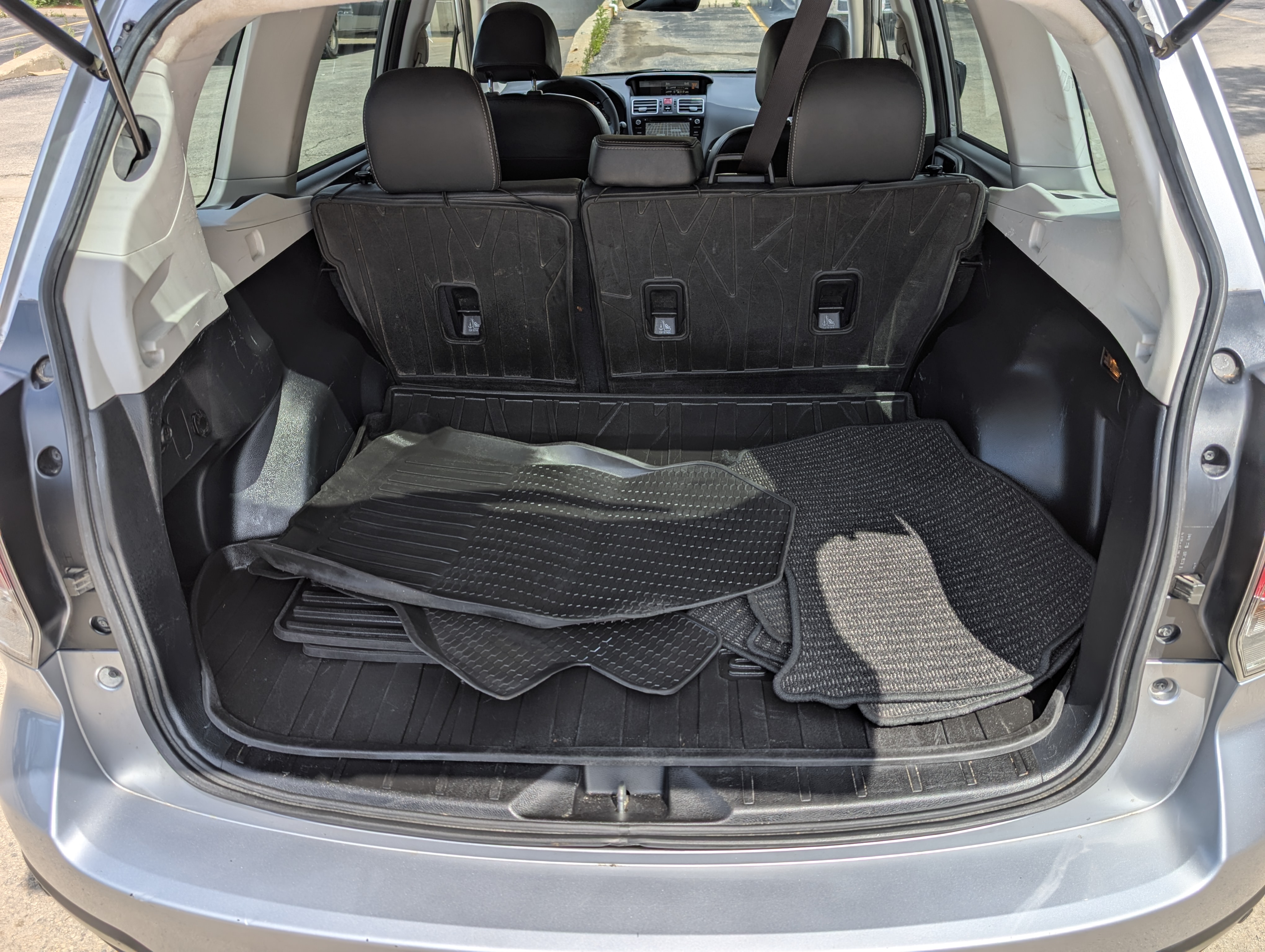 2018 Subaru Forester 2.5I Limited Silver — view 25