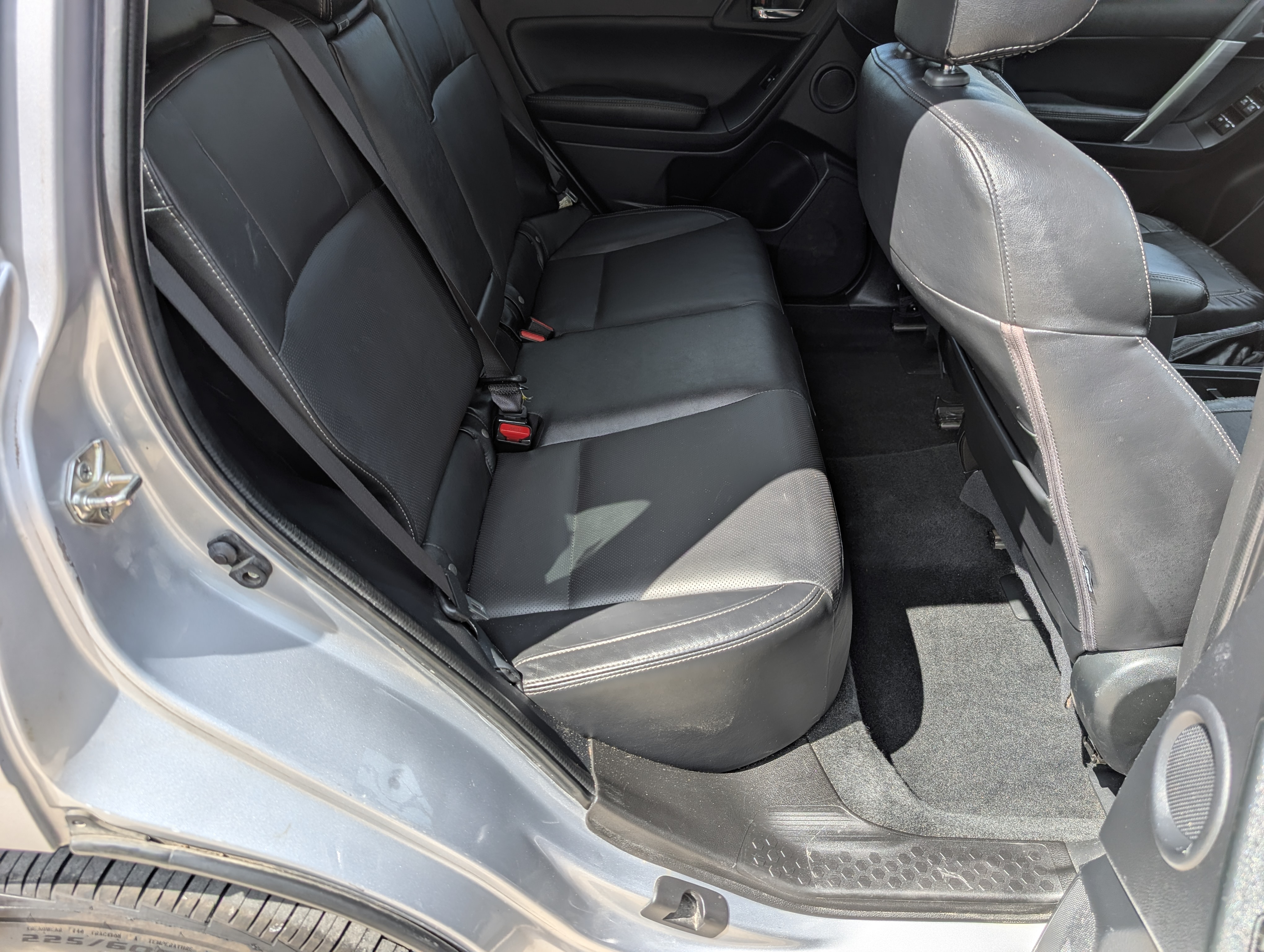 2018 Subaru Forester 2.5I Limited Silver — view 21