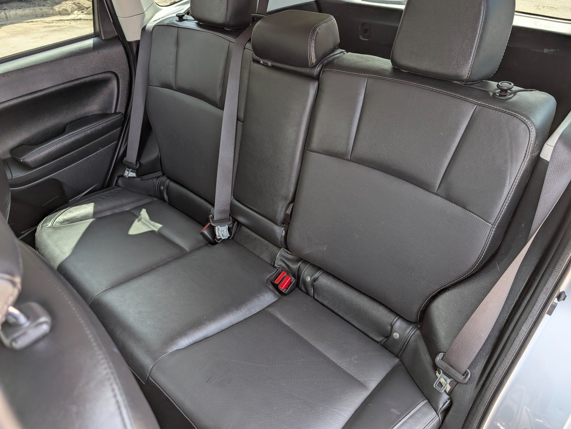 2018 Subaru Forester 2.5I Limited Silver — view 24