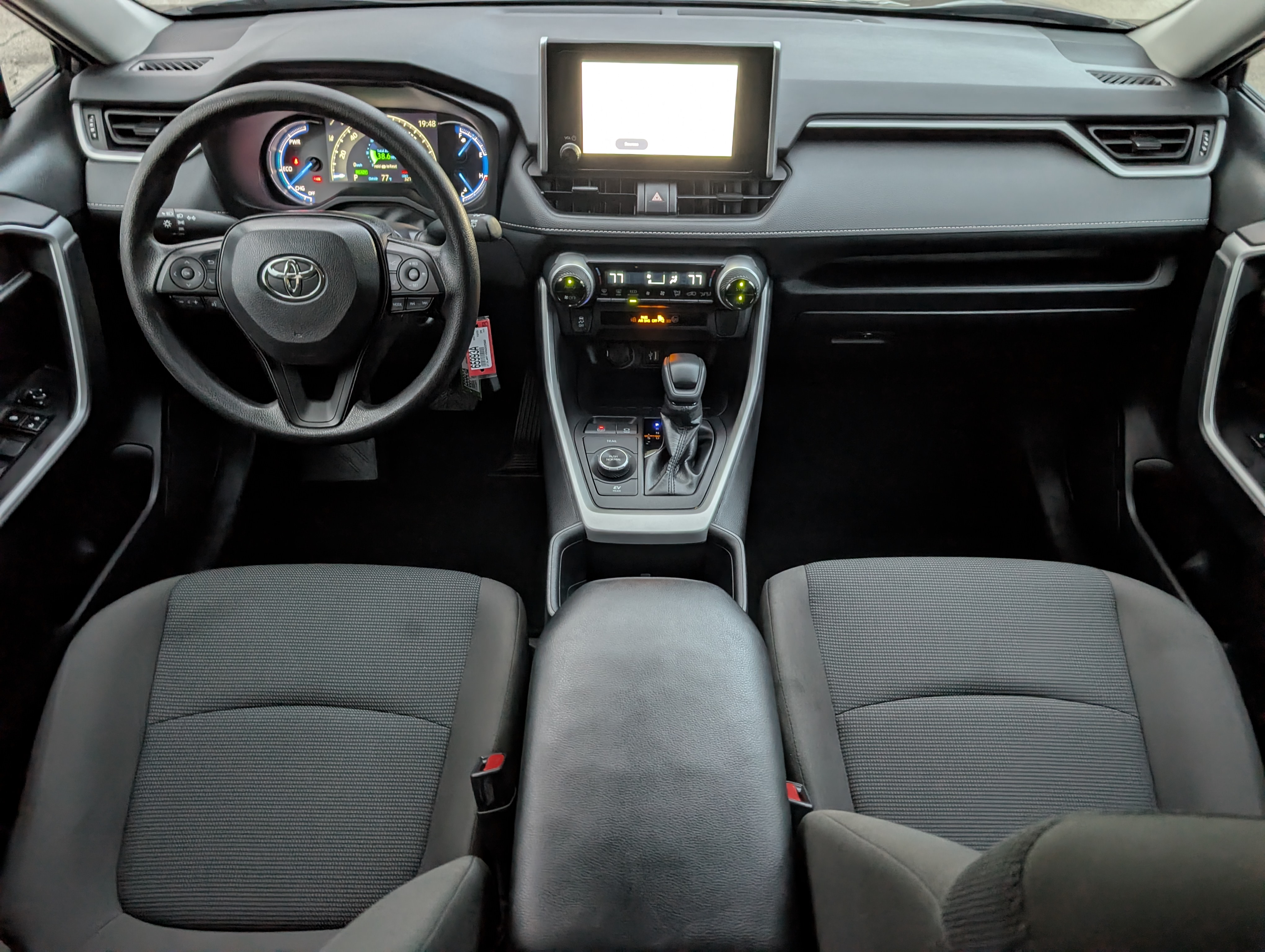 2024 Toyota RAV4 Hybrid LE Gray — view 14