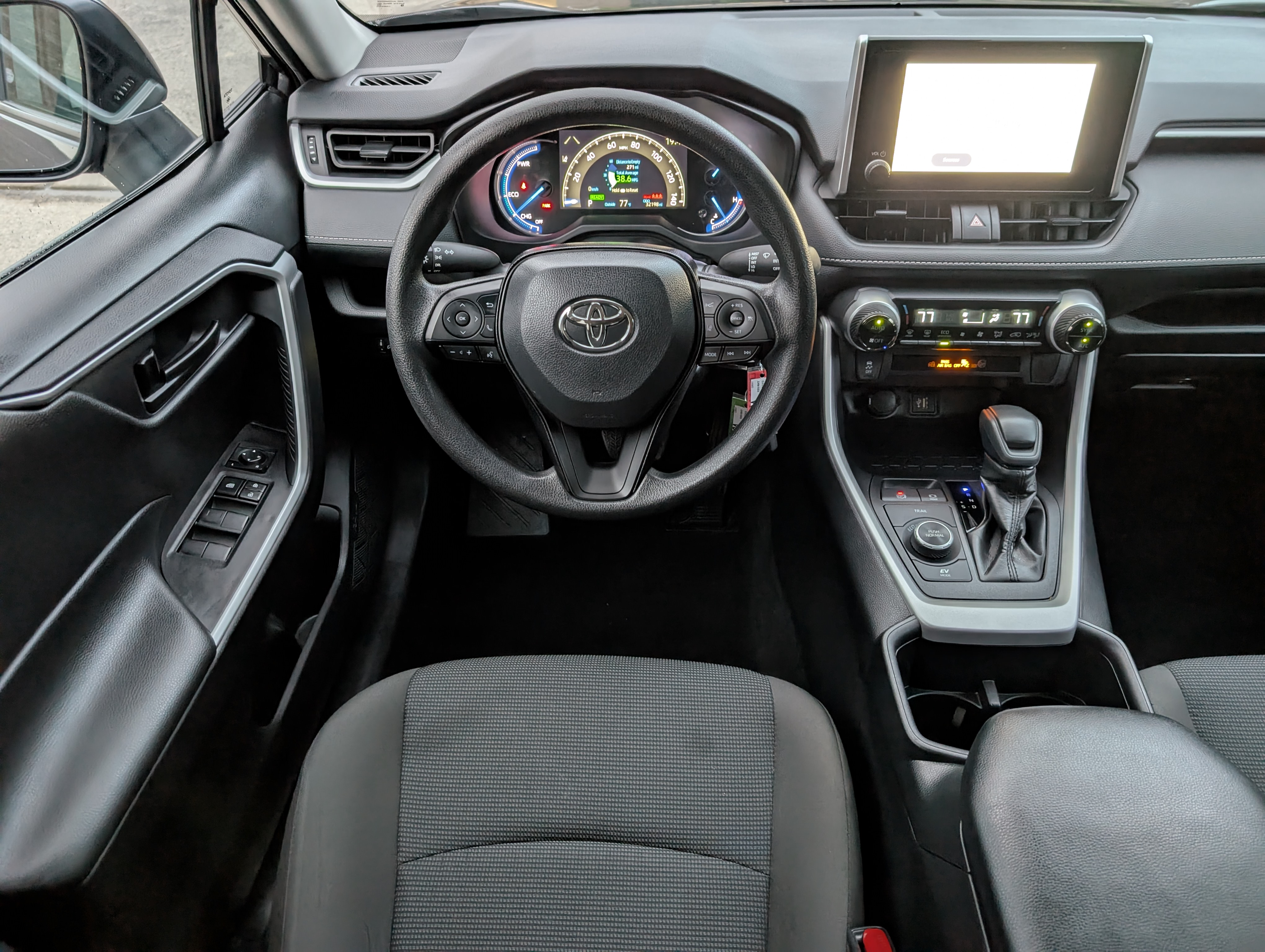2024 Toyota RAV4 Hybrid LE Gray — view 13