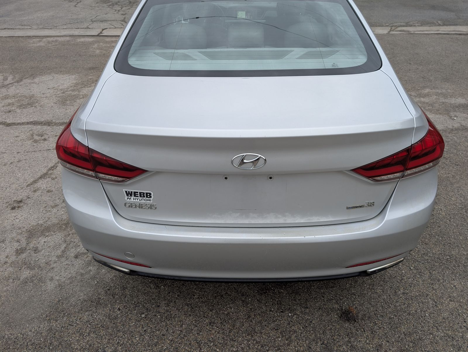 2016 Hyundai Genesis Base Silver — view 6
