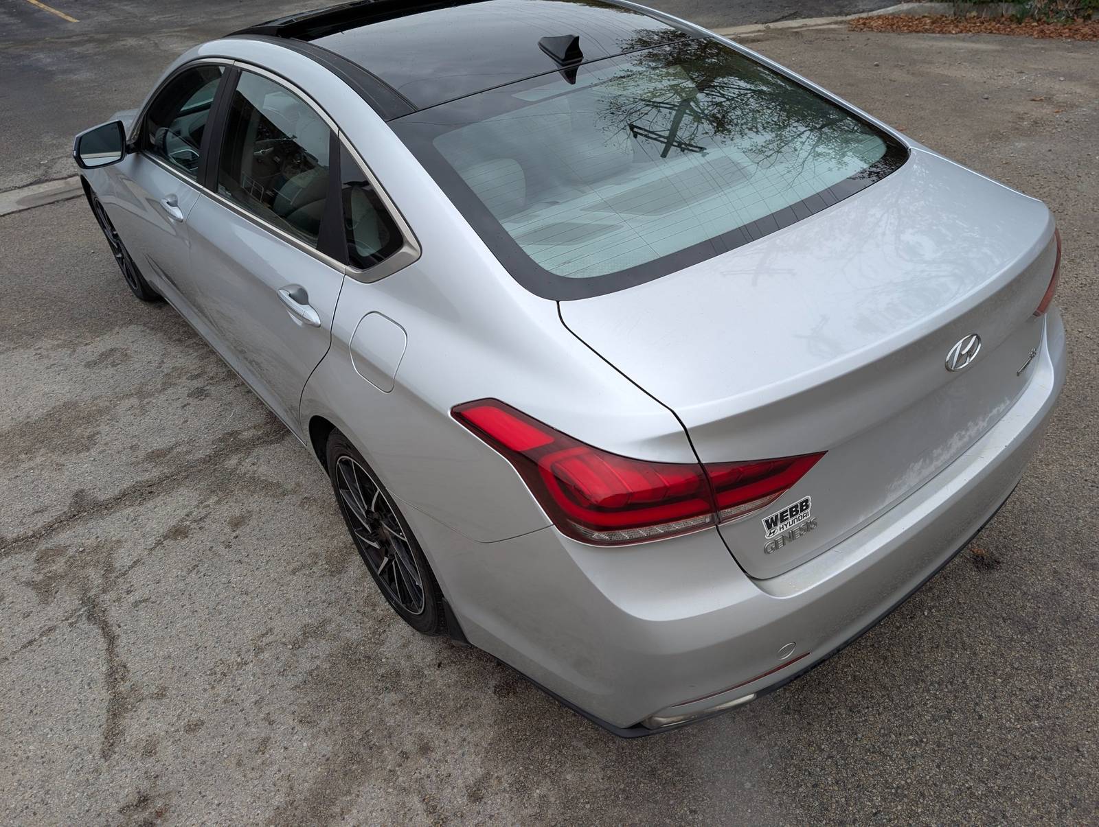 2016 Hyundai Genesis Base Silver — view 5