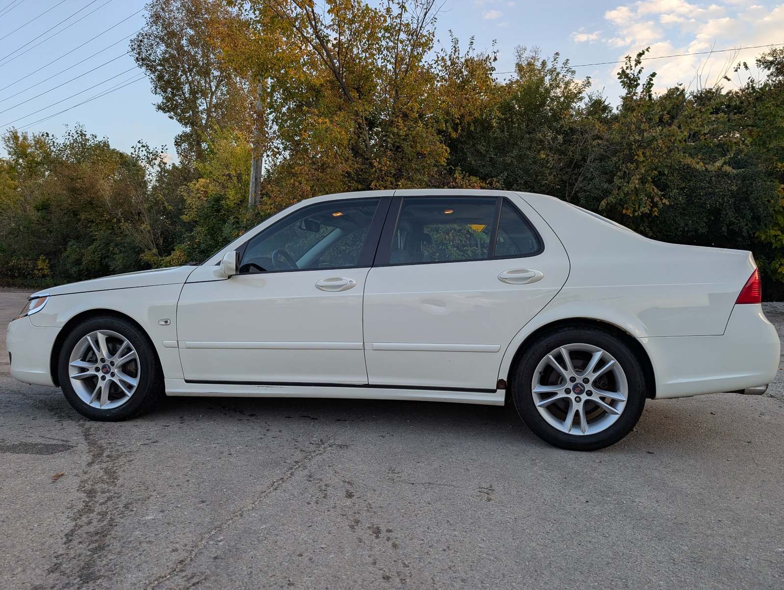 2006 Saab 9-5 Base White — view 3