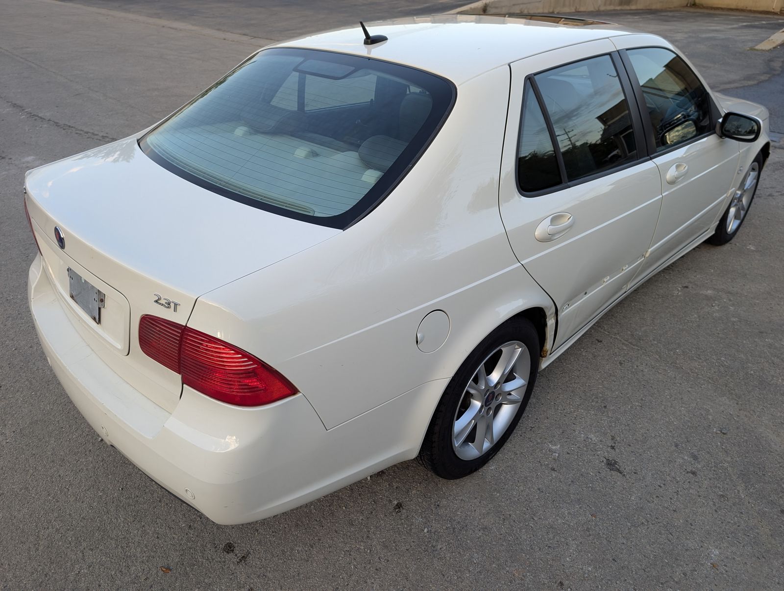 2006 Saab 9-5 Base White — view 7