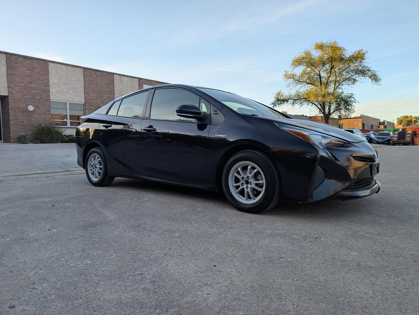 2016 Toyota Prius Two Eco Black — view 9