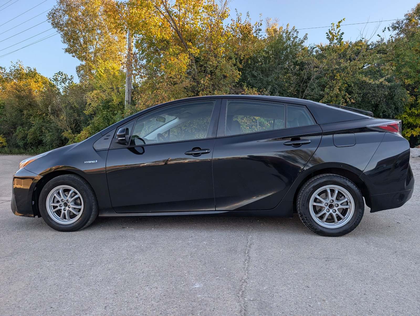 2016 Toyota Prius Two Eco Black — view 2