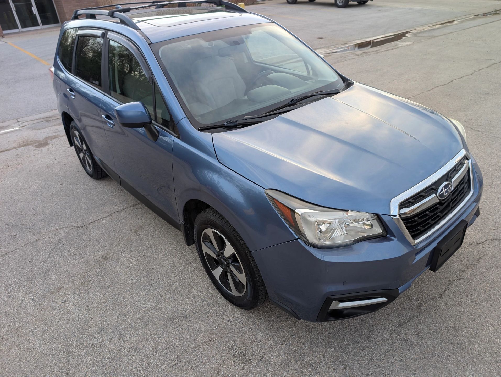 2017 Subaru Forester 2.5I Premium Blue — view 10