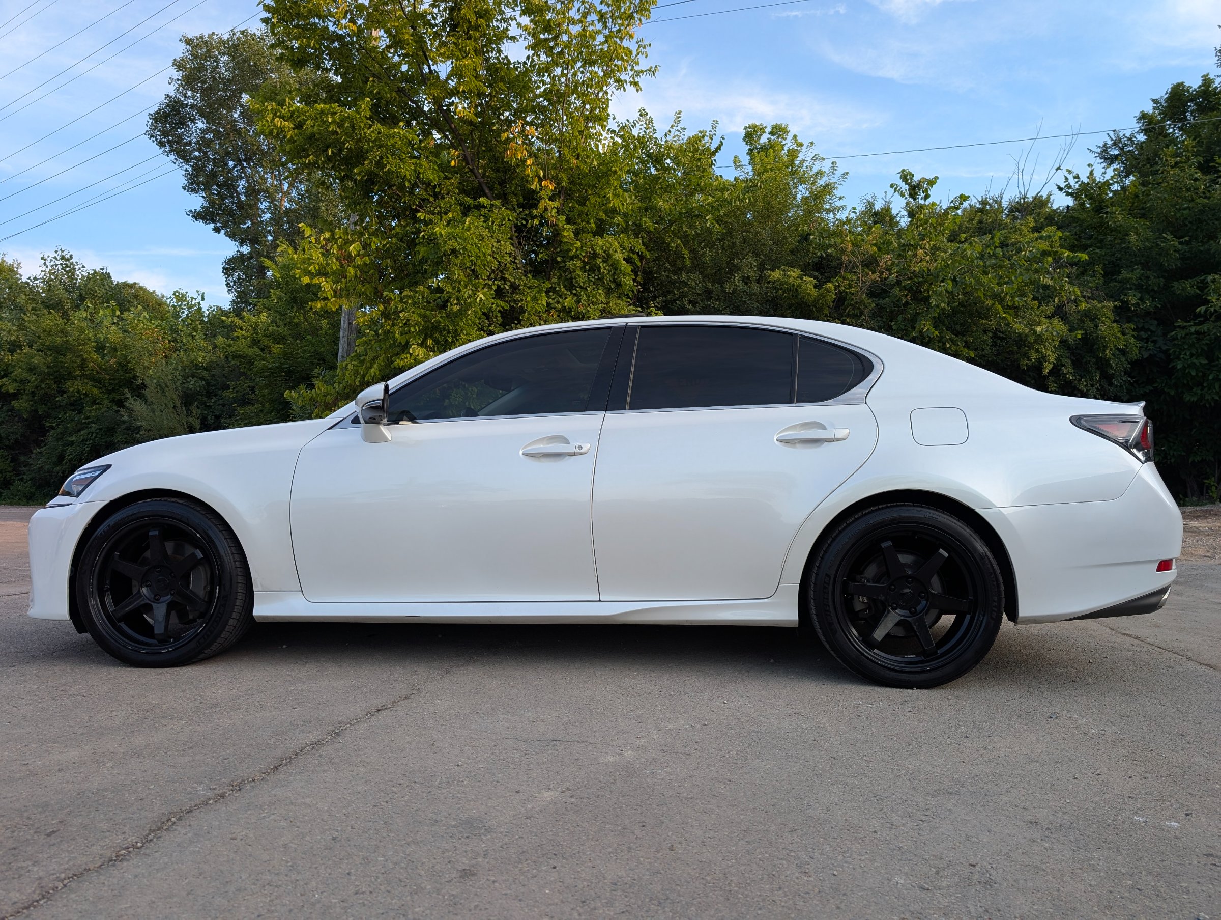 2017 Lexus GS 350 AWD White — view 4