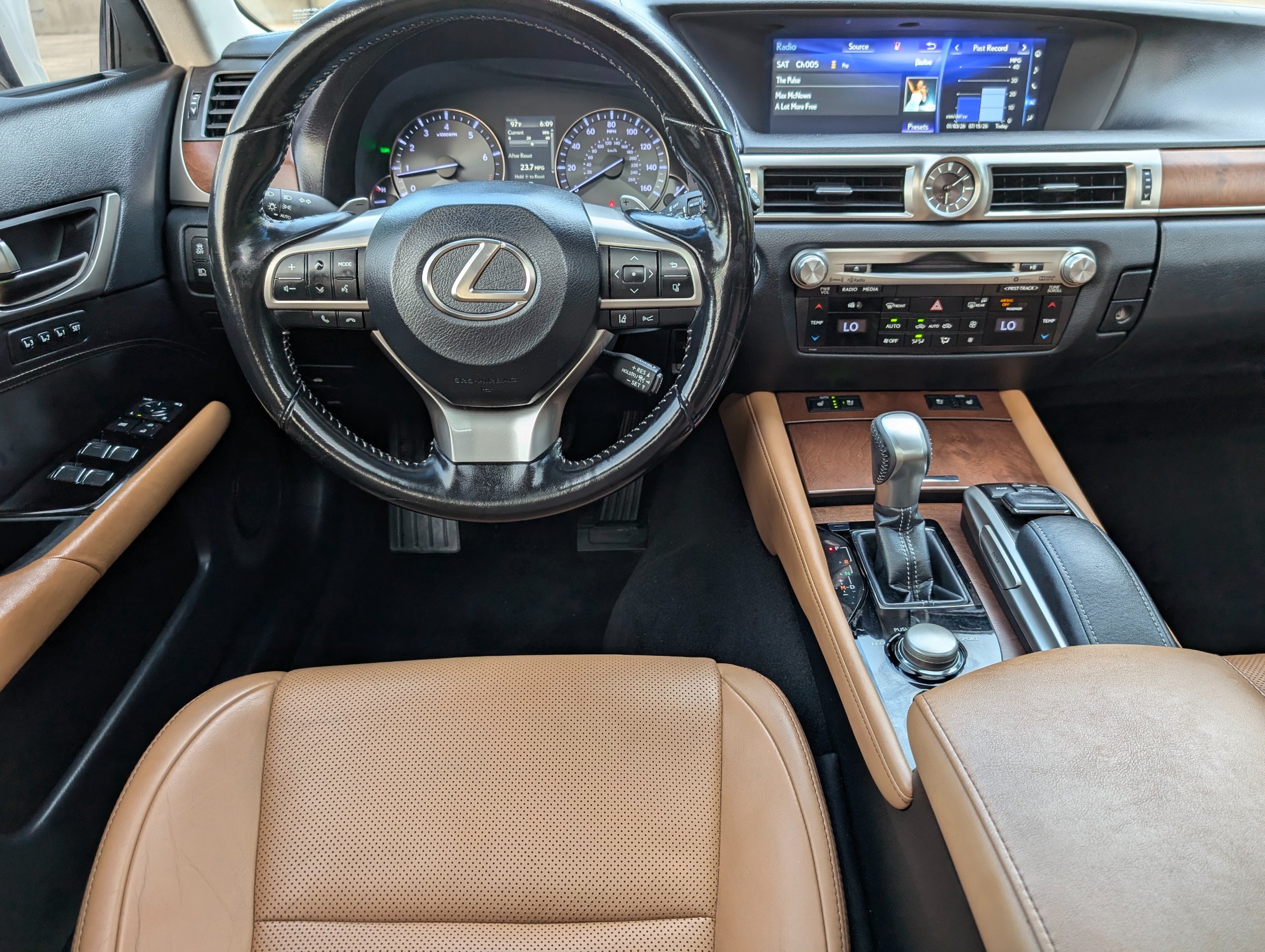 2017 Lexus GS 350 AWD White — view 32