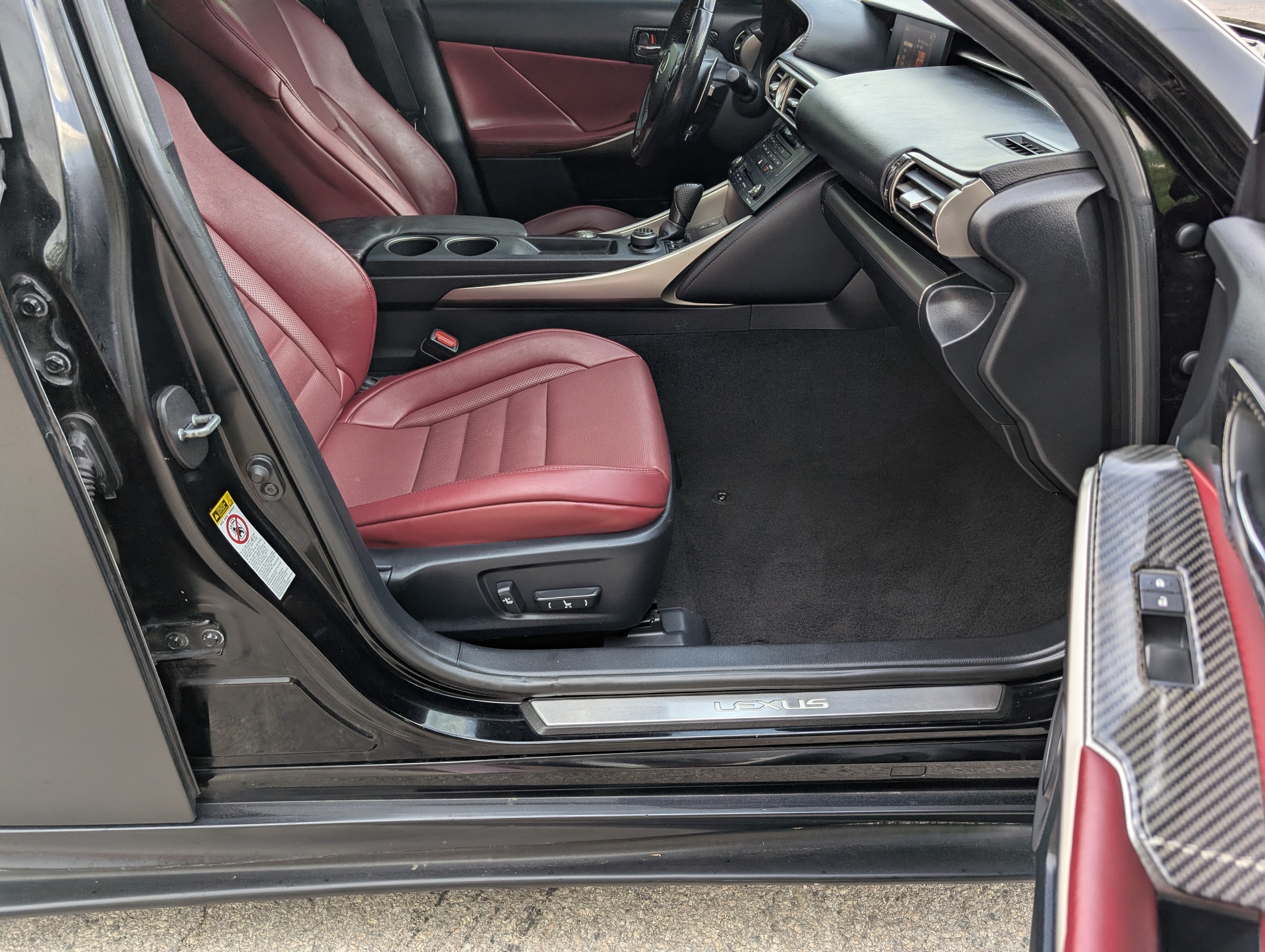 2016 Lexus IS 300 AWD Black — view 15