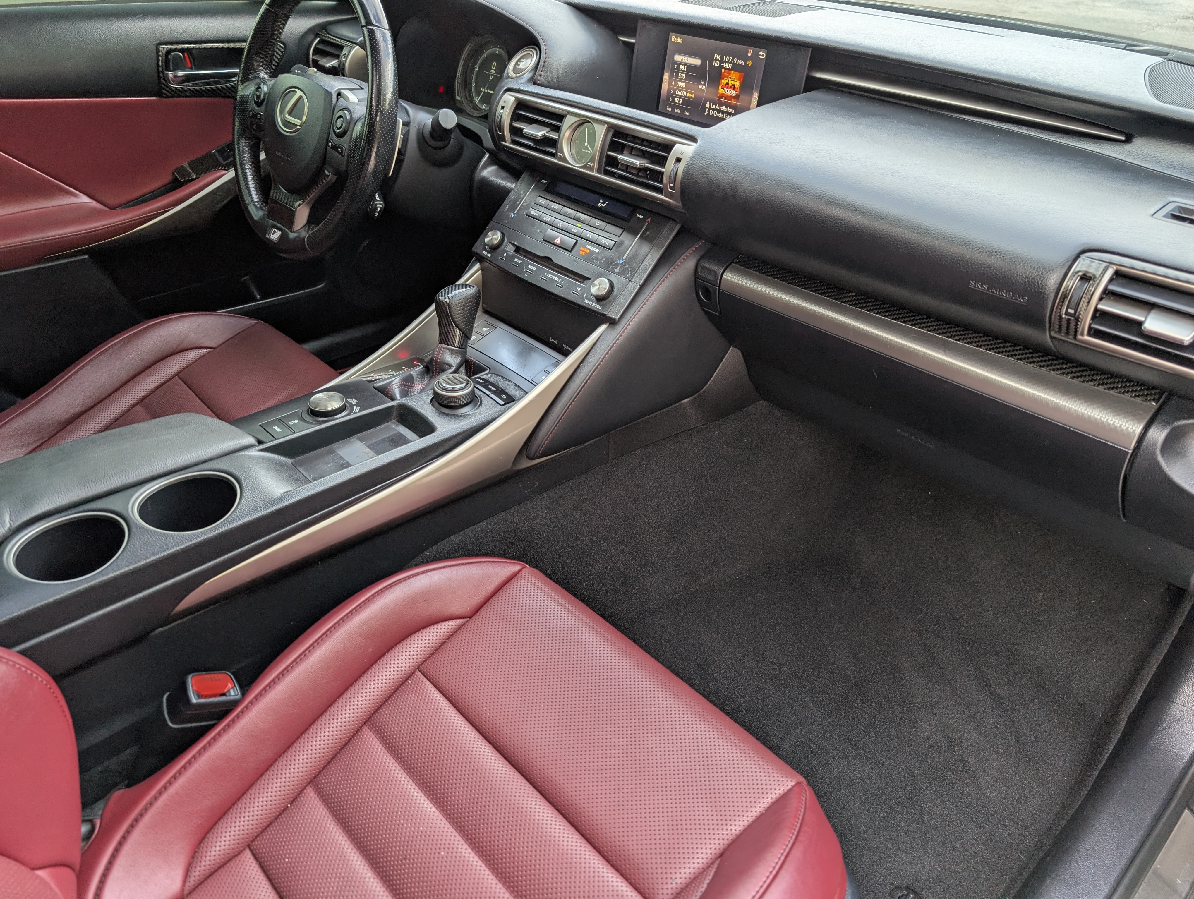 2016 Lexus IS 300 AWD Black — view 16