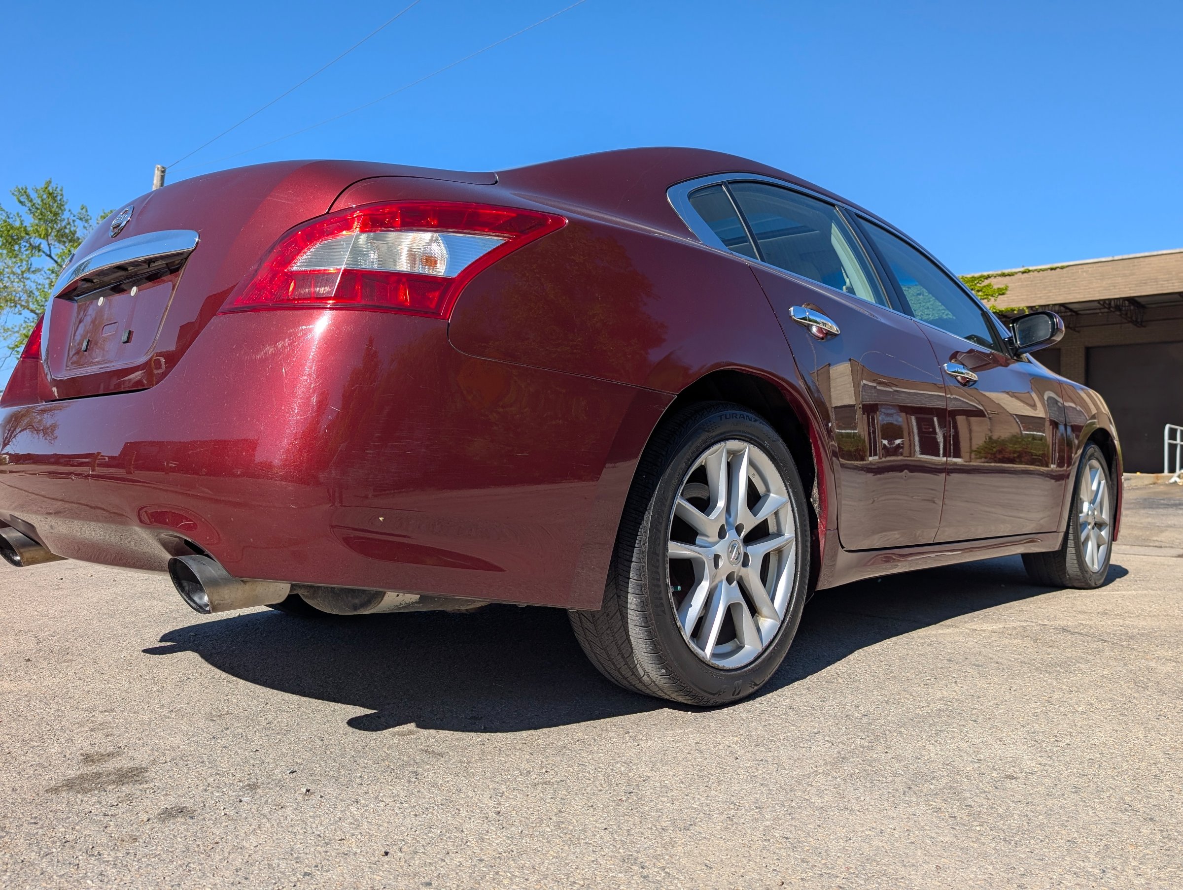 2009 Nissan Maxima  Burgundy — view 8