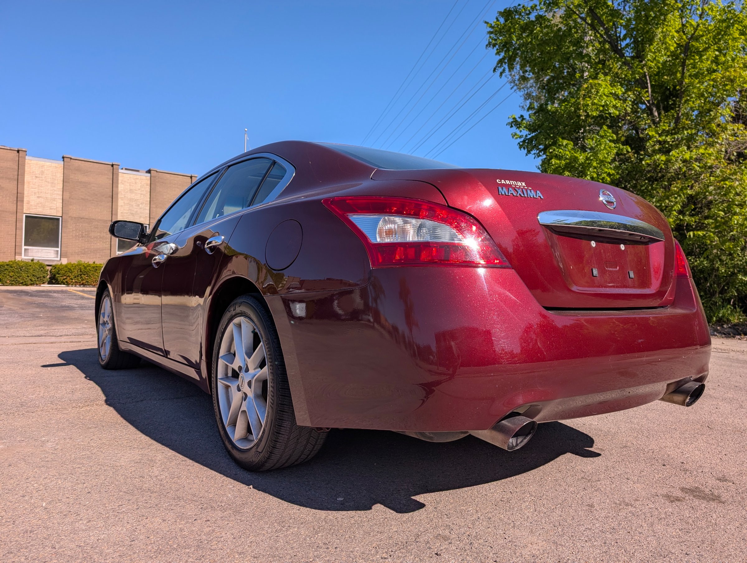 2009 Nissan Maxima  Burgundy — view 5