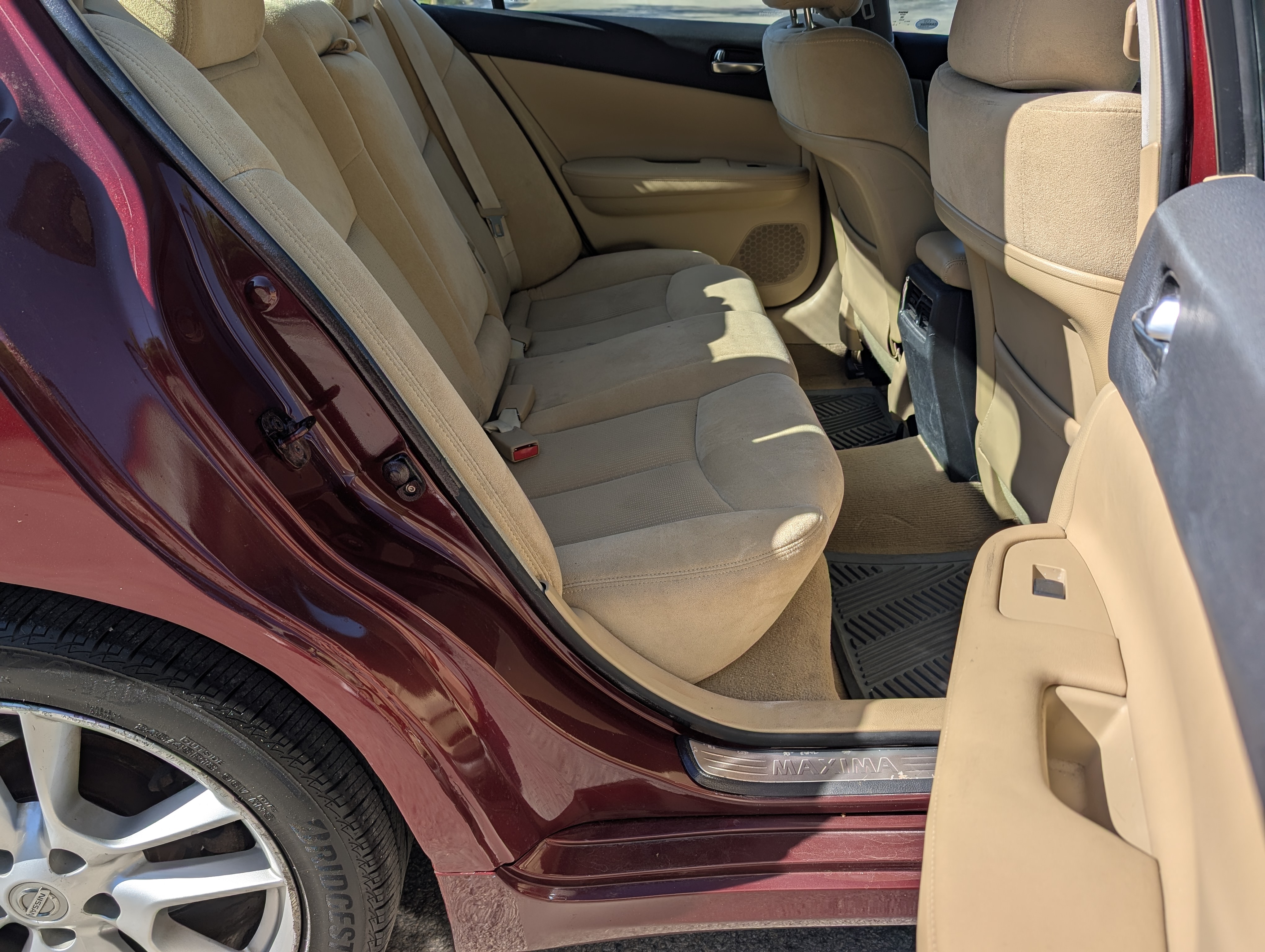 2009 Nissan Maxima  Burgundy — view 22