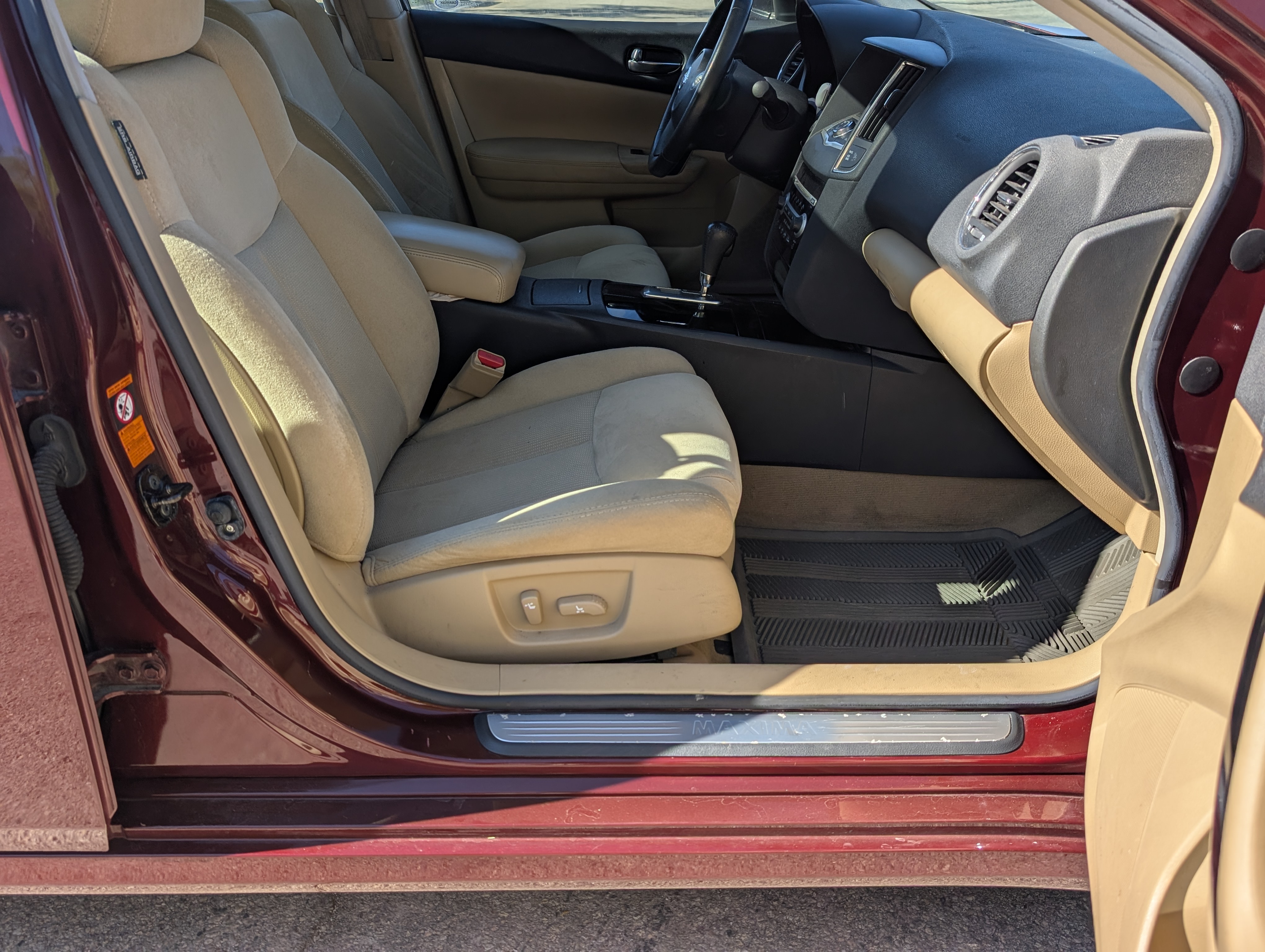 2009 Nissan Maxima  Burgundy — view 20
