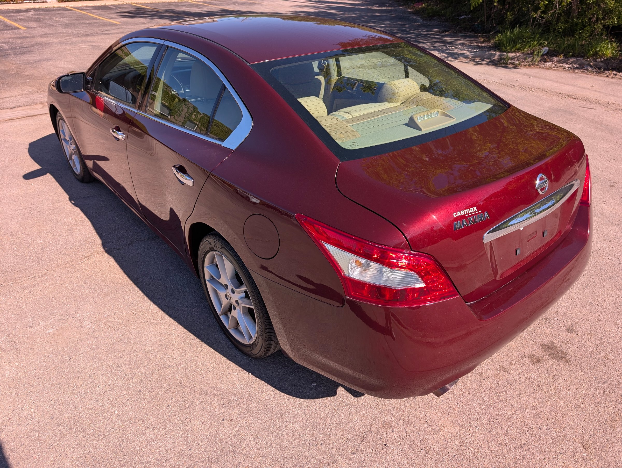 2009 Nissan Maxima  Burgundy — view 4
