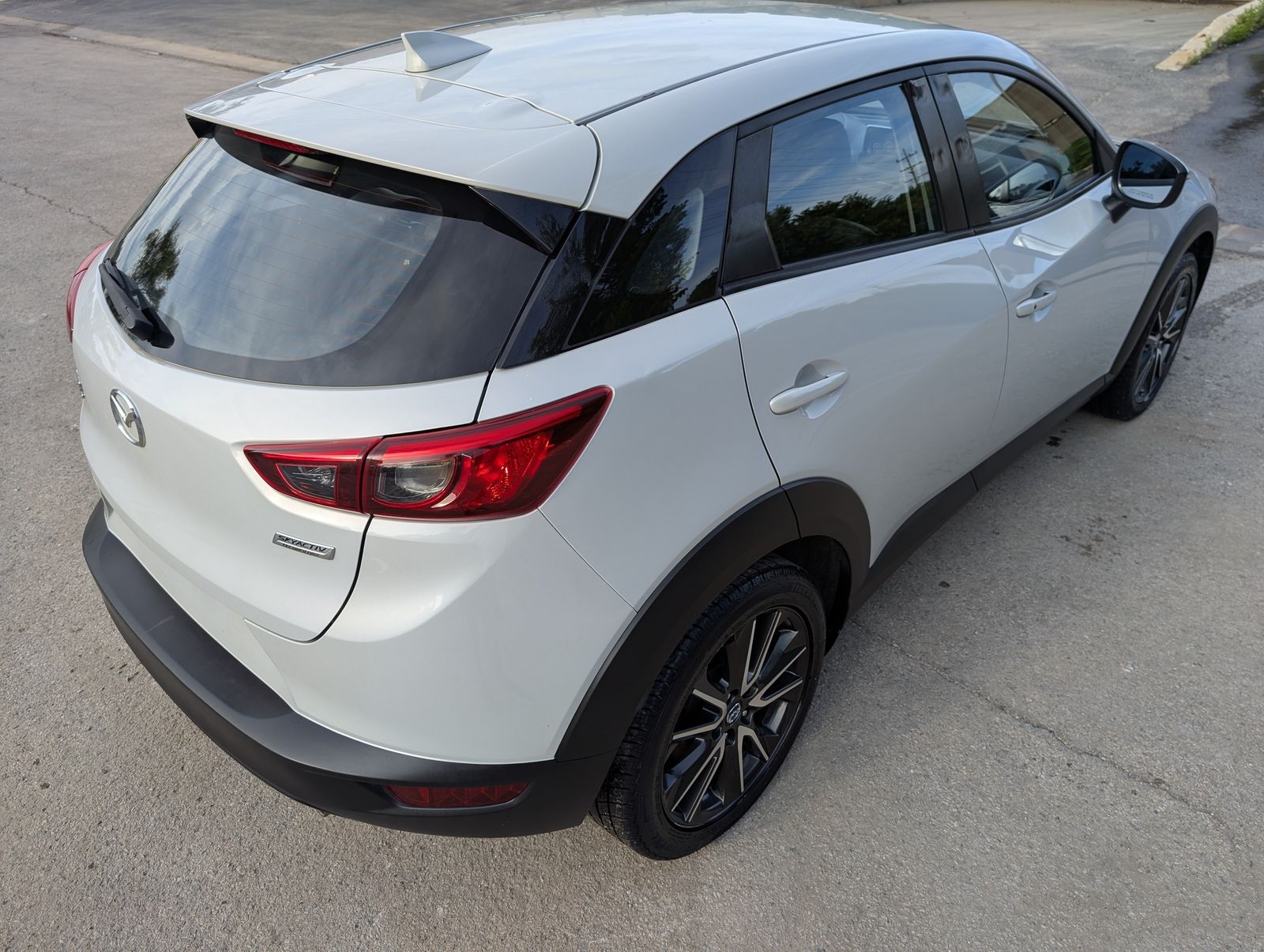 2017 Mazda CX-3 Touring White — view 7