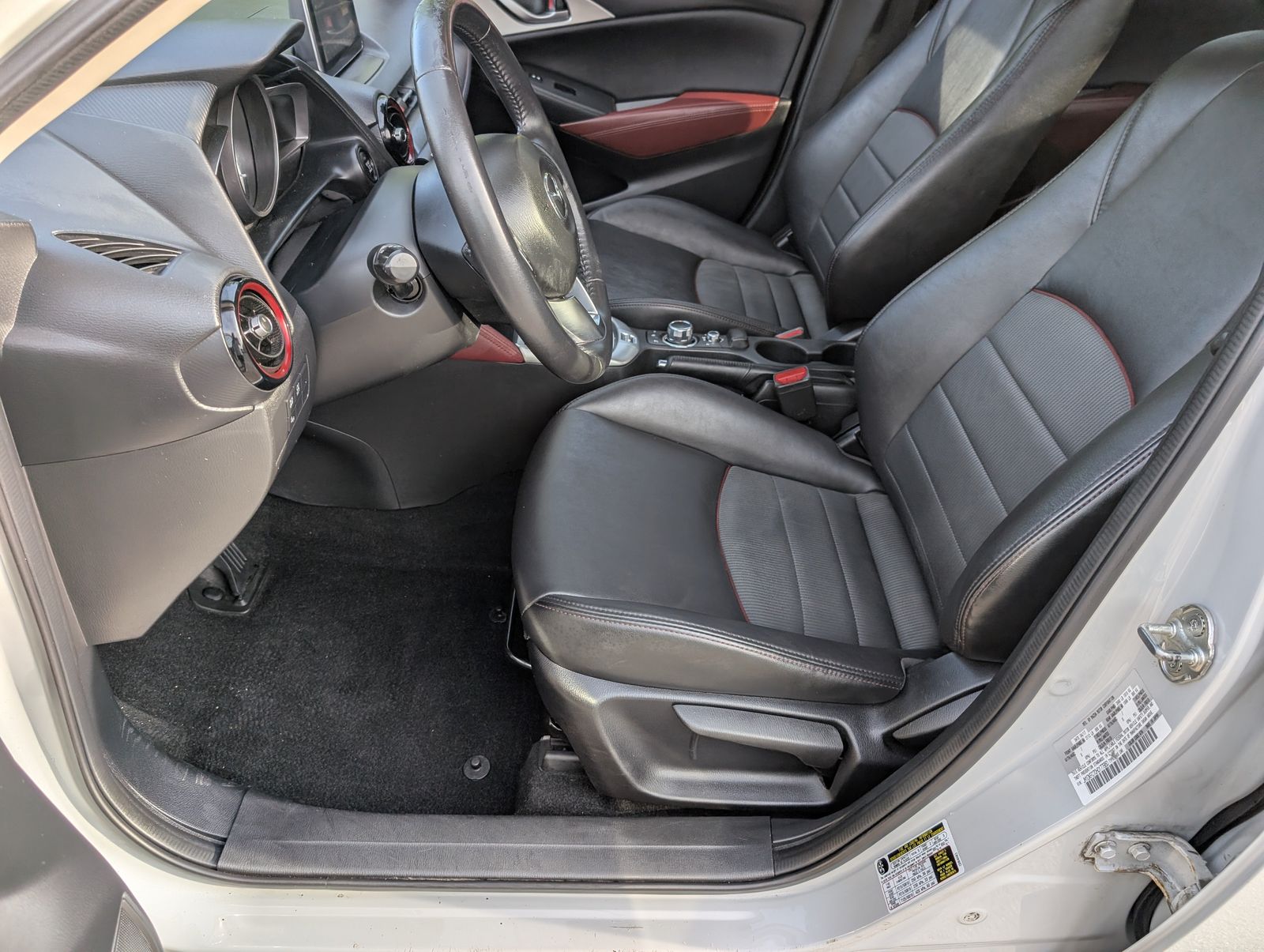 2017 Mazda CX-3 Touring White — view 17
