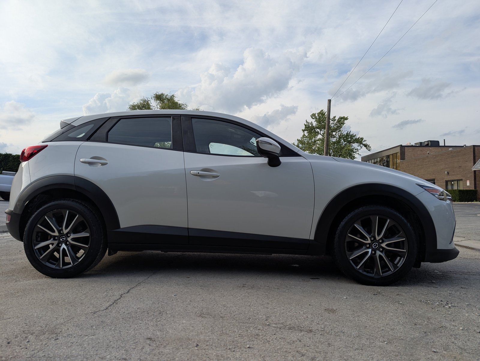 2017 Mazda CX-3 Touring White — view 9