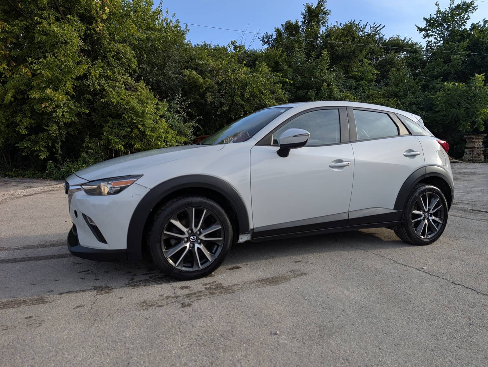 2017 Mazda CX-3 Touring White — view 2