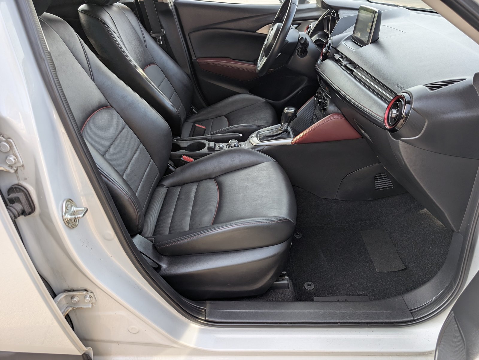 2017 Mazda CX-3 Touring White — view 19
