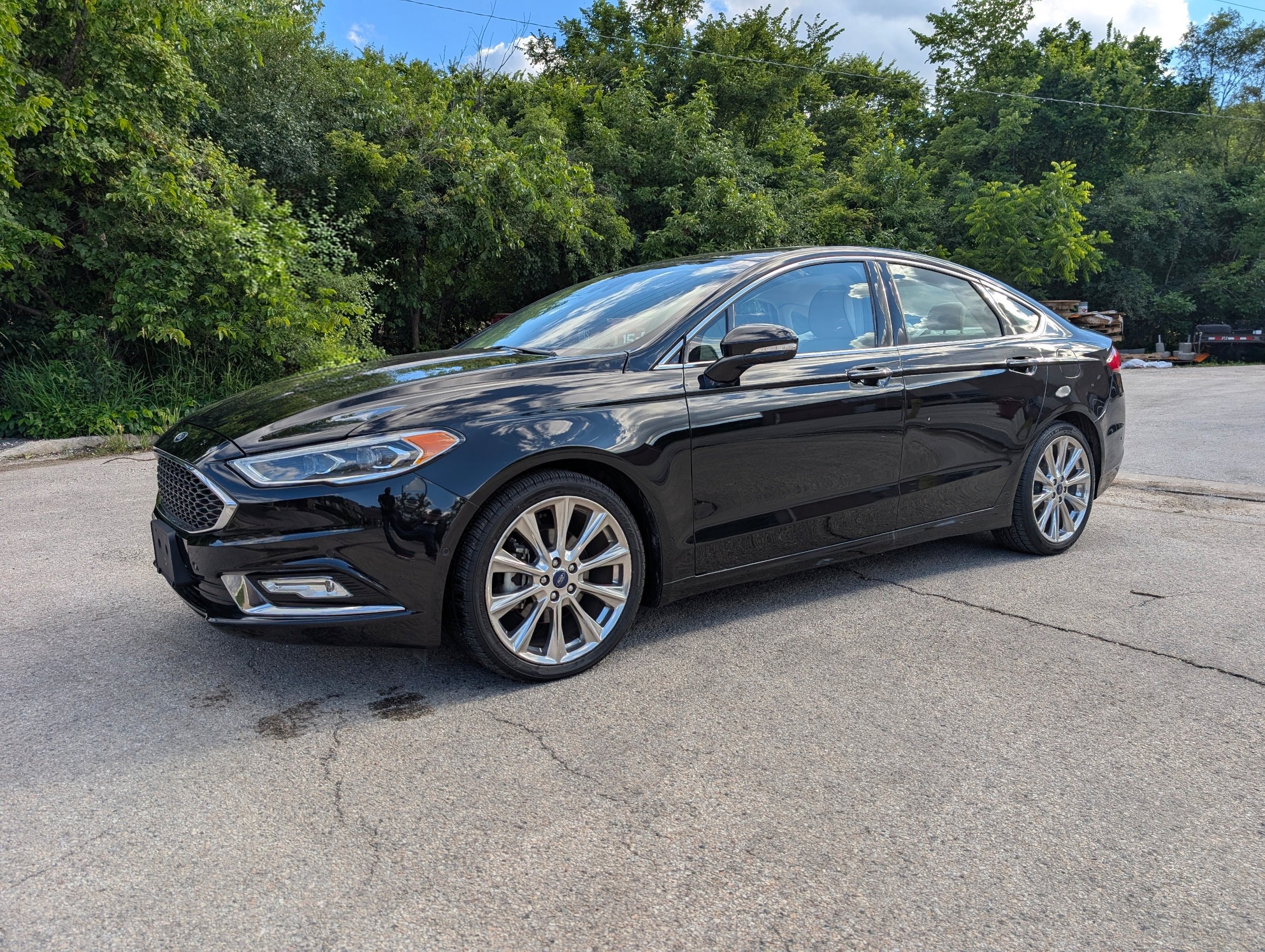 2017 Ford Fusion Platinum Black — view 3