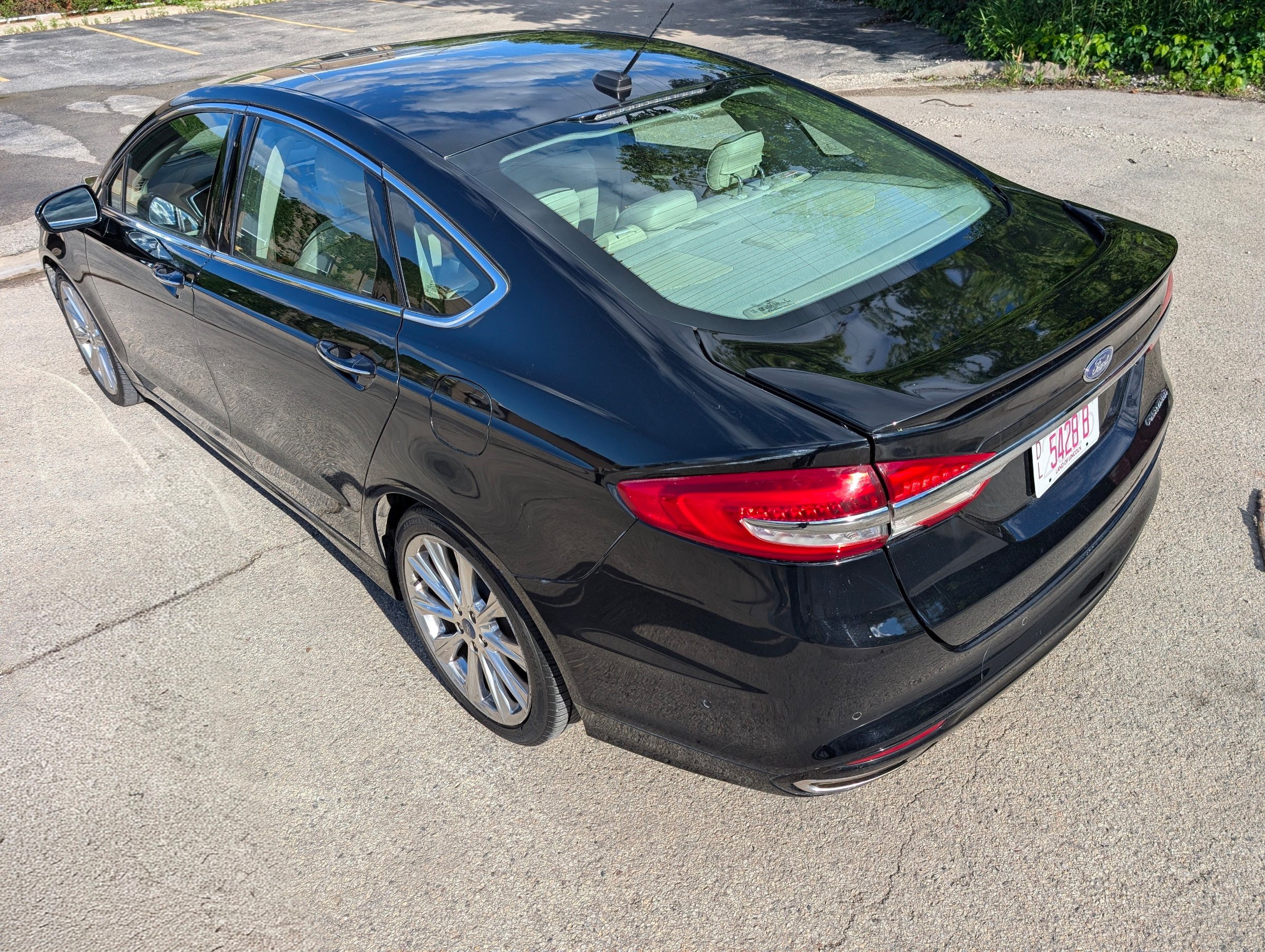 2017 Ford Fusion Platinum Black — view 6