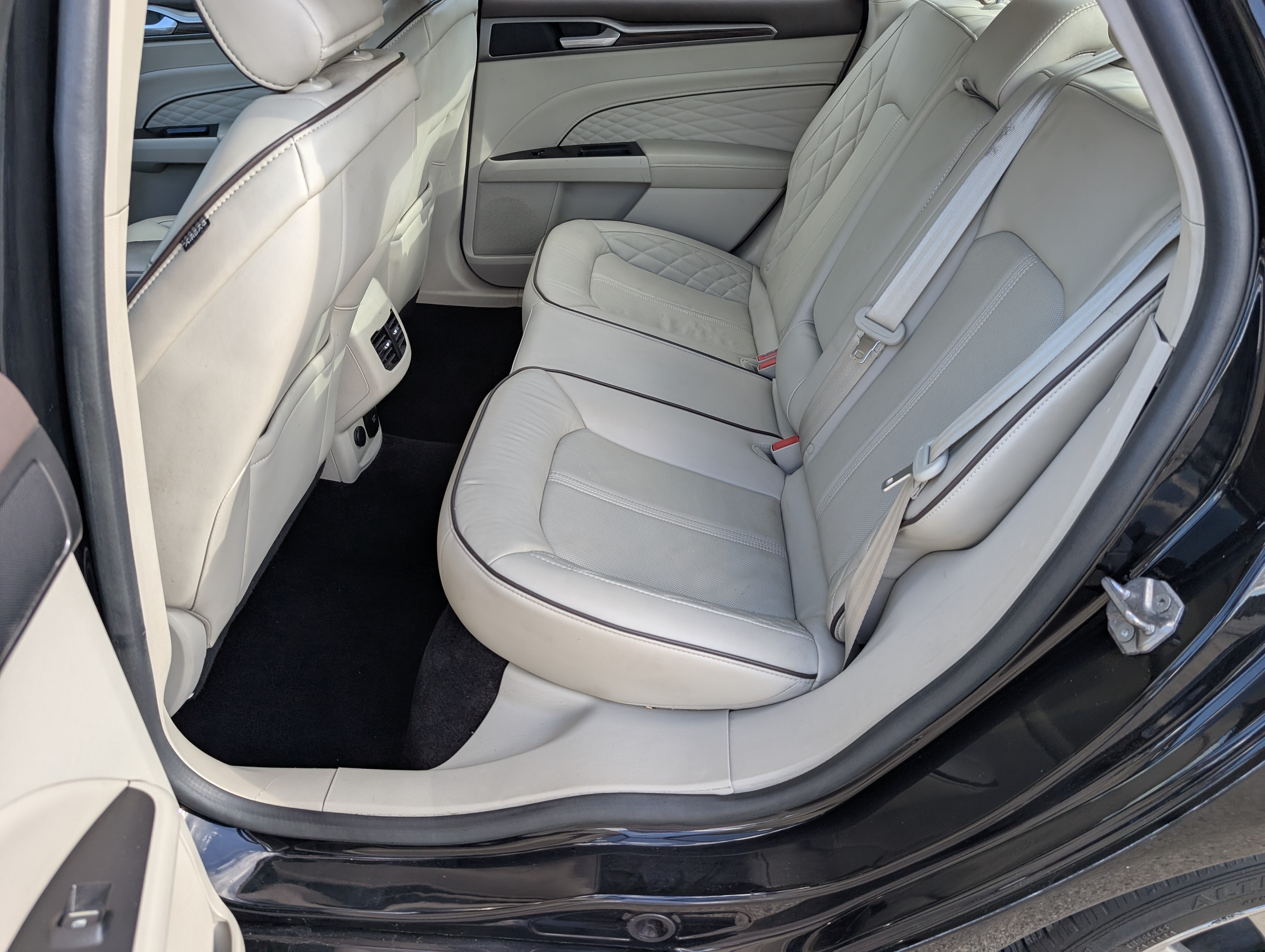 2017 Ford Fusion Platinum Black — view 20