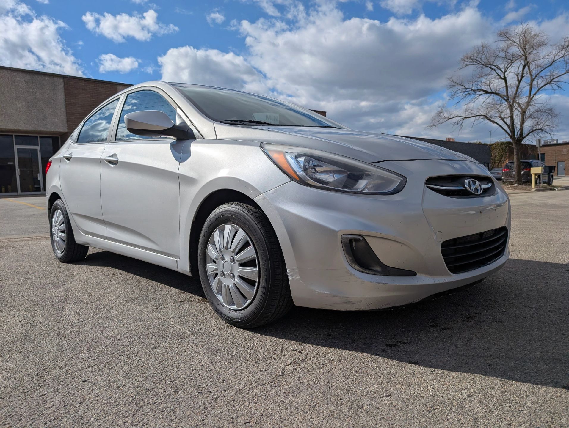 2017 Hyundai Accent SE Silver — view 10