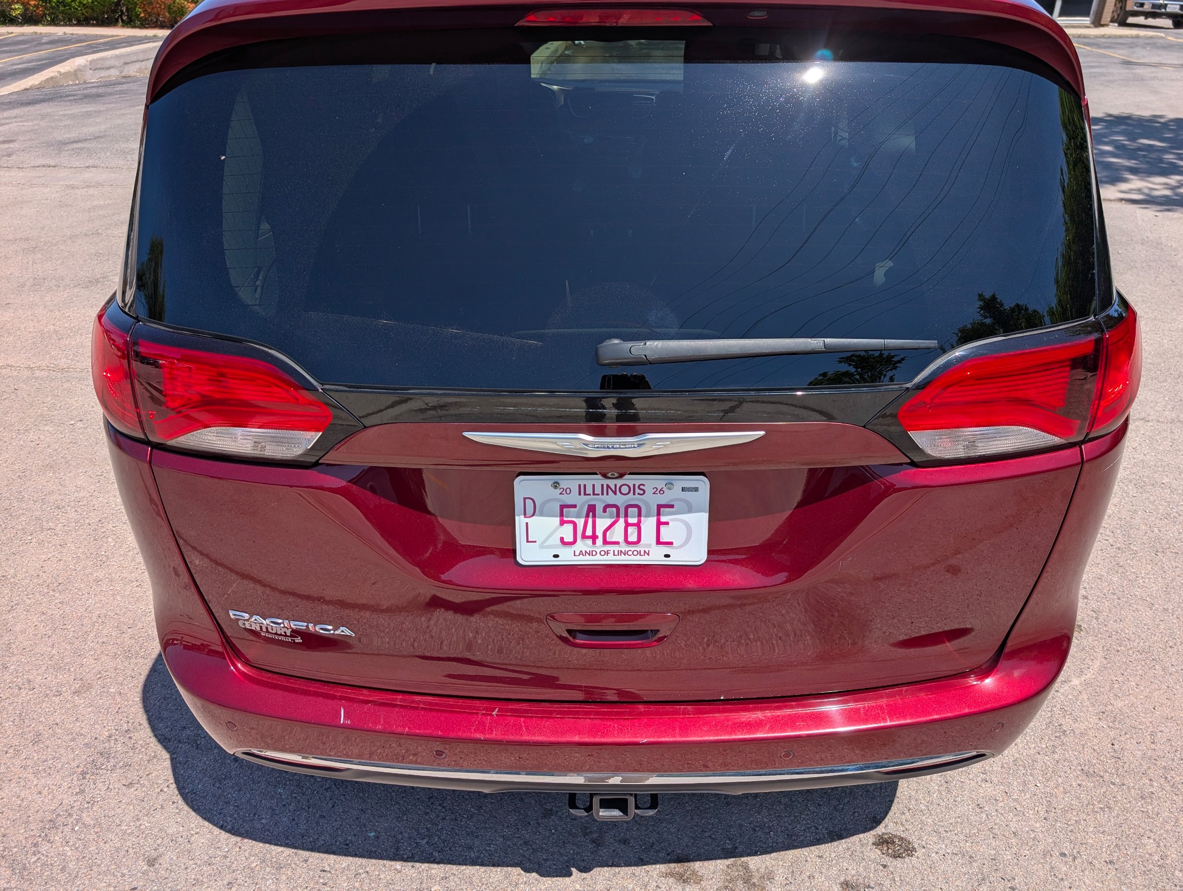 2017 Chrysler Pacifica Touring L Plus Red — view 6
